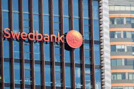 Через счета Swedbank в Литве могли поступать средства бывшему главе штаба Д. Трампа (СМИ)