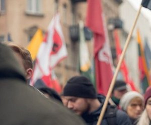 В Вильнюсе на шествие таутининков собрались около тысячи человек