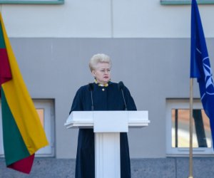 НАТО защищает право Литвы на свободную и мирную жизнь (дополнено)