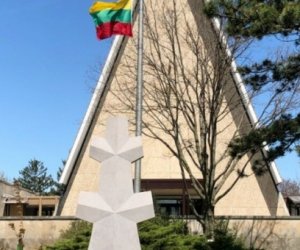 В Чикаго открыт памятник литовскому партизану А. Раманаусукасу-Ванагасу