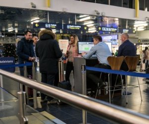 В Вильнюсском аэропорту для досмотра пассажиров оборудованы рамочные смарт-детекторы 