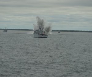 В операции по разминированию в Балтийском море обнаружено восемь мин