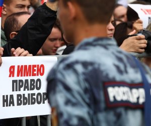 Адвокат задержанного в Москве оппозиционера: протесты продолжатся и без лидеров