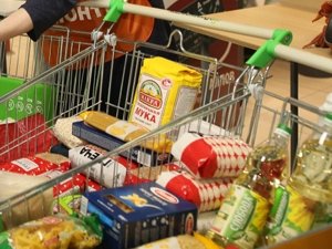 Начинается раздача продуктов питания нуждающимся жителям Литвы