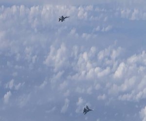 НАТО: истребитель РФ был в "опасной близости" от испанского F-18, поднявшегося из Литвы