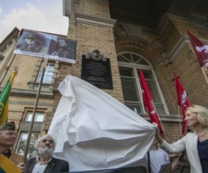 Вновь произведена установка мемориальной доски Й.Норейке (дополнено)