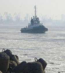 В море у Клайпеды возобновлены поиски выпавшего с яхты человека