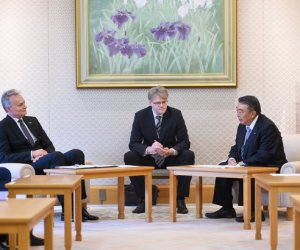 Г. Науседа обсудил с главой парламента Японии сотрудничество в науке, медицине