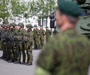 Большинство жителей не одобряет повышение оборонного бюджета до 2,5% ВВП 