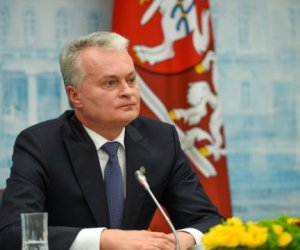 Г.Науседа отступает от идеи подачи законопроекта по установке памятных досок