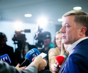 Р. Карбаускис уходит с постов главы фракции и председателя Комитета по культуре (дополнено)