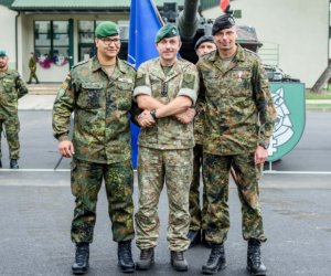 В Рукле – смена командующего боевой группой батальона НАТО