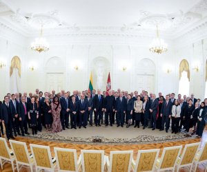 Г. Науседа обратил внимание дипломатов на попытки сделать историю служанкой политики