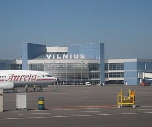 На карантин будут закрывать всех прилетающих в Вильнюс за редкими исключениями