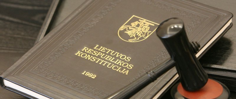 Литва отмечает День Конституции, Основному закону страны - 30 лет