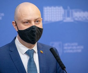 Министр: если ситуация с вирусом будет ухудшаться, рекомендации школам могут меняться