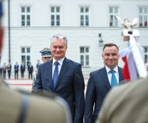 Руководители Литвы поздравили Польшу с Днем независимости