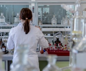 В Литве достигнут предел возможностей лабораторий по коронавирусу