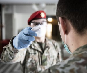 В армии Литвы – около 200 случаев коронавируса