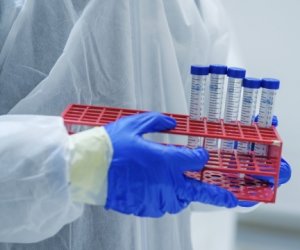 За сутки в Литве установлены 1372 случая COVID-19, 11 человек скончались (дополнено)