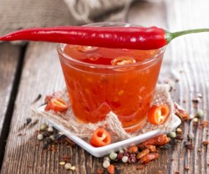 А с соусом вкуснее!