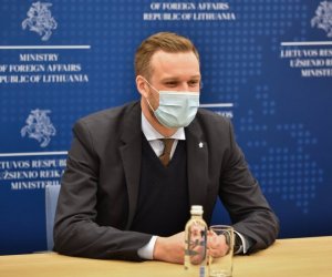 Глава МИД Литвы выразил обеспокоенность близким сотрудничеством России и Китая
