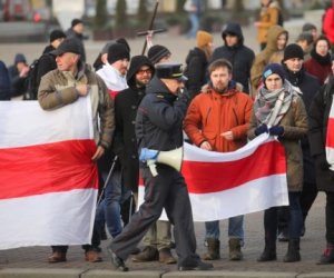 Полгода протестов в Беларуси - парламентарии Литвы начнут опекать политзаключенных