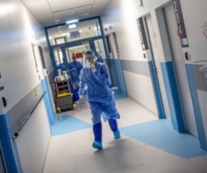 За сутки в Литве - 321 случай COVID-19, 11 человек скончались