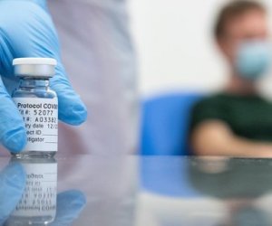 Внимание! Во всех центрах вакцинации в Литве в четверг – прививки без предварительной регистрации