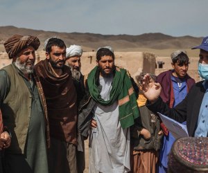 Талибы устанавливают свои порядки в захваченных районах Афганистана 