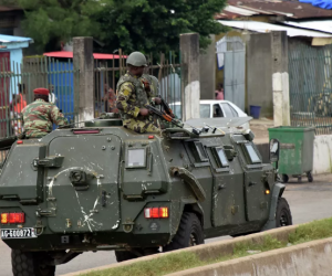 В Гвинее военные устроившие переворот задержали президента страны