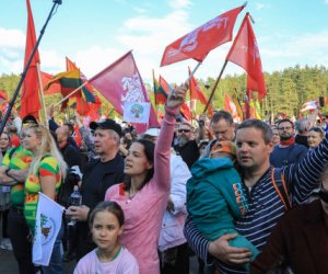 Митинг Движения семей на Кафедральной площади Вильнюса разрешен