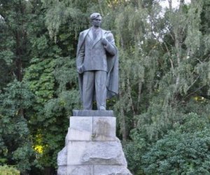 Вильнюсские политики одобрили демонтаж памятника П. Цвирке