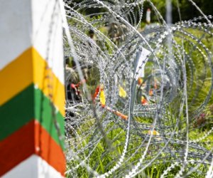 СОГГ: на границе Литвы с Беларусью развернули около 20 нелегальных мигрантов 
