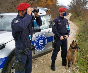 Литва выясняет с "Frontex" сообщения о групповых вытеснениях мигрантов с территории 