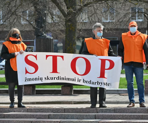 Профсоюзы поддерживают позицию президента относительно платных тестов, бизнес выражает сожаление