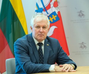 Министр обороны: без санкций "Белавиа" часть ограничений Беларуси лишатся смысла
