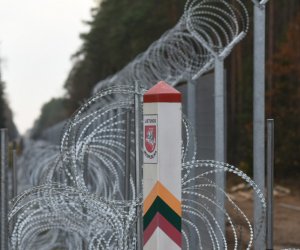 На границе с Беларусью развернули 55 мигрантов, одного впустили в Литву