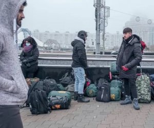 14 мигрантов решили вернуться в Беларусь, отказались возвращаться в страну происхождения