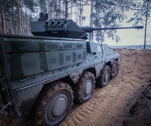 Поставка новых БМП "Vilkas" в Литву задерживается из-за обнаруженных недостатков.