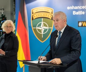 А.Анушаускас: Литва готова передать Украине летальное оружие 