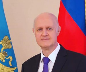 На фоне обеспокоенности в связи с Украиной посол РФ встретился с советниками Науседы 
