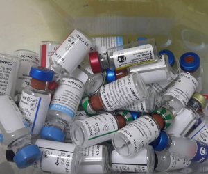 В течение года в Литве утилизировано почти 60 тыс. доз вакцины против коронавируса