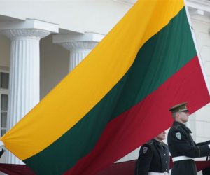 Литву с 16 февраля поздравил папа римский, президенты США, Польши и  многих других стран 