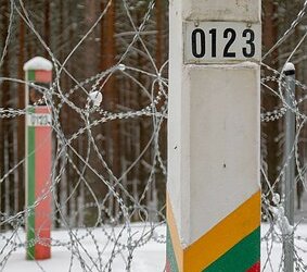 Пограничники не пропустили в Литву из Беларуси трех нелегальных мигрантов