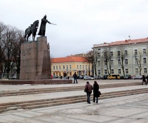 COVID-19 В ЛИТВЕ ЗА СУТКИ: 4 140 НОВЫХ СЛУЧАЕВ ЗАРАЖЕНИЯ, 15 СКОНЧАВШИХСЯ