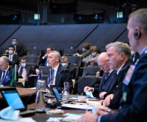 Лидеры стран НАТО призывают Россию прекратить «бессмысленную войну»