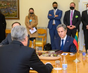 Президент Литвы обсудил с Государственным секретарем США вопросы укрепления обороны стран Балтии