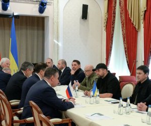 СМИ: Россия отказалась от ряда требований к Украине на переговорах 
