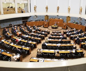 Парламент Финляндии проголосовал за вступление в НАТО
